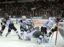 Foto: Rīgas "Dinamo" atzīst Maskavas "Dinamo" pārākumu