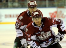 "Dinamo" uzvar pastarīšu duelī un pārtrauc zaudējumu sēriju