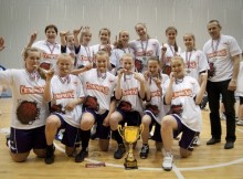 "Rīdzenes" meitenes sasniedz Čempionu kausa finālu