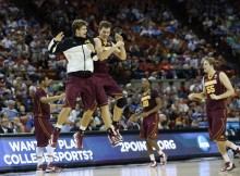 Ošenieka "Golden Gophers" sakauj NCAA titulētāko komandu