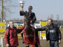 "Baltic Cup" sacensību Grand Prix maršrutā uzvar Latvijas jātnieks Šakurovs