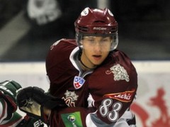 "Dinamo/Juniors" grauj monarhus, "Zemgale" pārspēj "Prizmu"