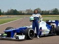 IndyCar pilote De Silvestro aizvadījusi pirmos F1 testus