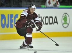 Girgensons, Gudļevskis un Laviņš