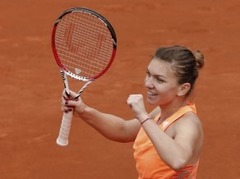 Halepa viegli uzvar Stīvensu