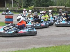 Pieredzējušais kartingists Gasparovičs negaidīti uzvar "Openkart" debijas sacīkstēs