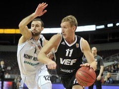 VEF ātri iegāžas bedrē, Bagatskim 10-0 VTB līgā