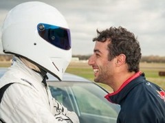 Rikjardo izdodas pārspēt Hamiltona "Top Gear" rekordu