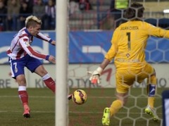 Grīzmanam vēl divi vārti, "Atletico" pietuvojas "Barcelona"