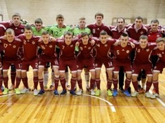 Latvijas U-21 telpu futbola izlases cīnās neizšķirti ar FC ''Petrow''