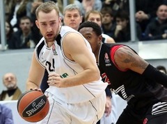 Kuksikam seši punkti, Plaza atņem Bagatskim "play-off" cerības