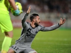 Marseļas "Olympique" turpina karu ar tiesnešiem, Blāns boikotē žurnālistu