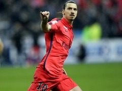 Ibrahimoviča aģents: "Zlatans paliks PSG"