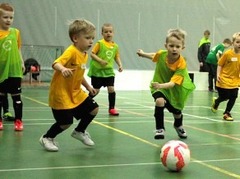 Aizvadīta kārtējā "Mettas" organizētā futbola diena "Ziķeris"