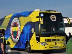 Otro reizi aprīlī veikts uzbrukums "Fenerbahce" futbolistu autobusam