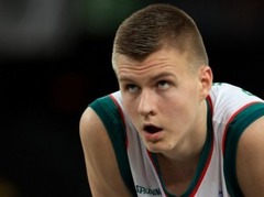 Oficiāli: Pasečņiks un Porziņģis pieteikti NBA draftam