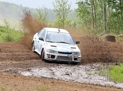 Jelgavā atklāta rallija supersprinta sezona, vairāki sportisti diskvalificēti