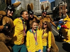 Austrālijas zvaigznei diskvalifikācija par mūzikas festivāla apmeklējumu