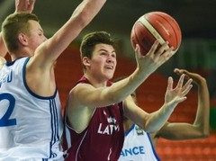 U16: puiši turpina cīņu par 9. vietu EČ, meitenes pirmo posmu noslēdz pret Spāniju