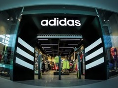 Baltijā pirmajā adidas konceptveikalā strādās Latvijas izlases basketbolisti