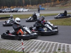 Edgars Bitenieks uzvar Openkart debijā 333 jaunajā trasē