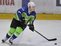 Zvaigžņu spēlē neizšķirts, MVP balvas Lobačovam un Blukam