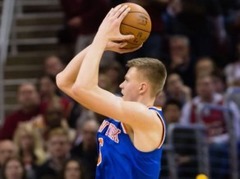 Porziņģis un "Knicks" uzņems ātro un spēcīgo Bostonas aizsardzību