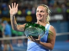 Kuzņecova pārspēj Halepu un uzvar Sidnejā