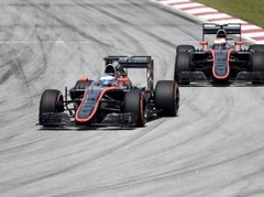 "McLaren" piloti pagājušajā F1 sezonā nopelnījuši 310 starta vietu sodus