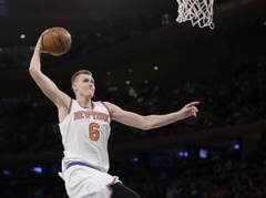 Porziņģim 18 punkti, "Knicks" pirmo reizi šosezon pārspēj "Magic"