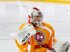 Video: KHL labākie atvairījumi izslēgšanas spēļu pirmajās kārtās