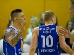 "Jūrmala/Fēnikss" viesos salauž lūšus, nodrošina vietu play-off