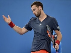 Gulbis Barselonā zaudē jau pirmajā kārtā