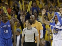 "Warriors" revanšējas un sagrauj "Thunder"