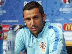 Horvātijas kapteinis Srna tēva nāves dēļ atstāj izlasi