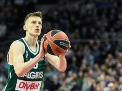 Peinera vietā ar Latvijas izlasi uz Franciju dosies Vecvagars