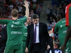 Perasovičs pamet Bertāna "Laboral Kutxa", vadīs "Anadolu Efes"