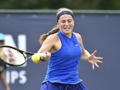 Ostapenko un Makheila iekļūst Vimbldonas 2. kārtā