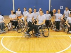 Ratiņbasketbola izlasei zaudējums pārbaudes spēlē Lietuvā