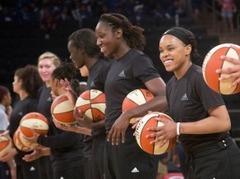 WNBA ar bezprecedenta lēmumu atceļ spēlētājām sodus par politisko aktīvismu