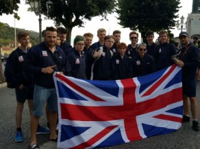 Britu jaunie florbolisti latviešu trenera vadībā sāk ar sagrāvēm