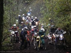 Enduro rallija noslēdzošais posms pulcē ap 300 dalībnieku