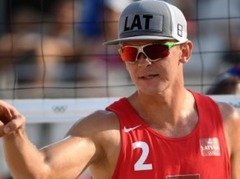 Jānis Šmēdiņš iegūst FIVB sezonas labākā uzbrukuma spēlētāja atzinību