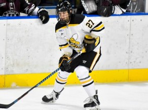 Jakam uzvaras vārti NCAA