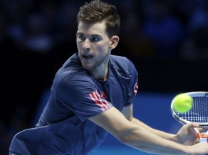 Tīms debitantu mačā uzvar Monfīsu