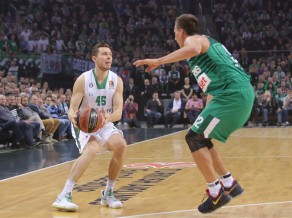 Bertāna un Bagatska ''Darussafaka'' zaudē Turcijas komandu cīņā