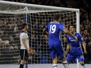 "Chelsea" turpina uzvaru sēriju un sagādā "Tottenham" pirmo zaudējumu