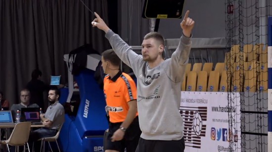 Video: Latvijas izlase ar uzvaru sāk Rīgas domes kausa izcīņu handbolā