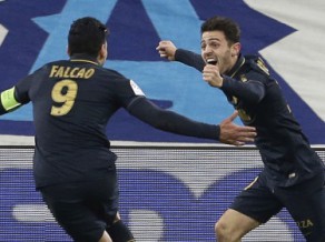 Monako kļūst par līderi, Drakslers atkal iesit, Marseļa runās ar "West Ham"