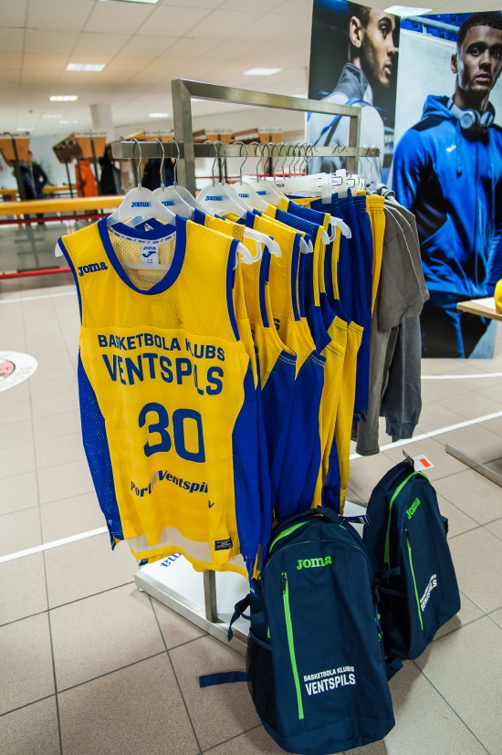 Foto: "Ventspils" uzvar cīņā ar "VEF Rīga"